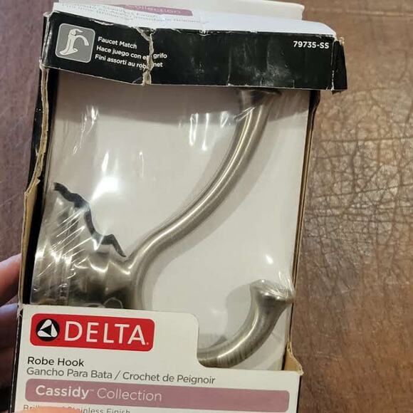 Delta Cassidy 79735-SS Double Robe Hook, Stainless Steel New, sealed - Picture 10 of 11